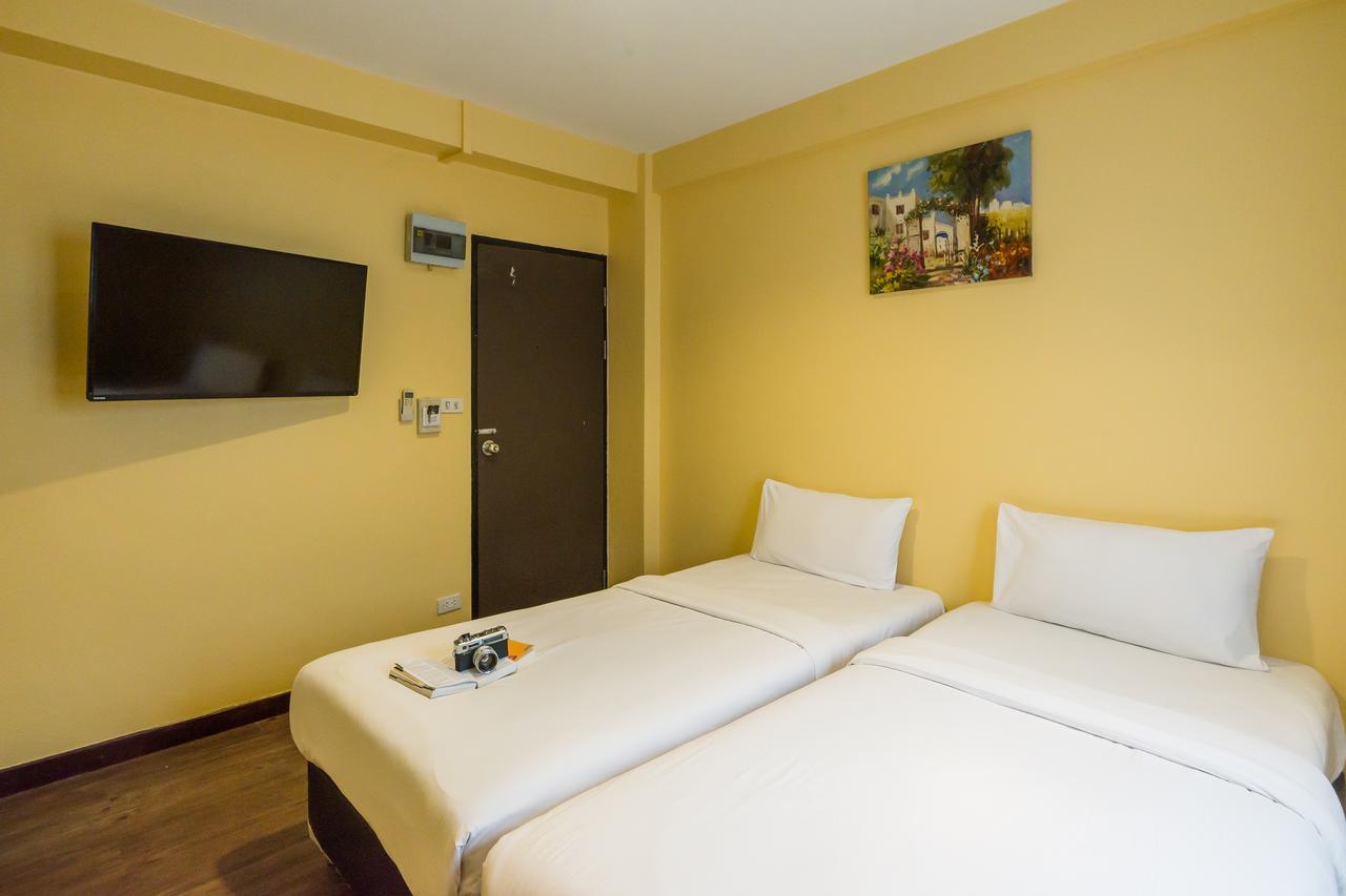 Hotel The Corner Ratchada Bangkok Exterior foto