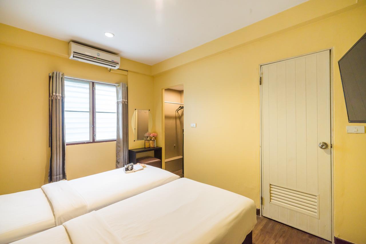 Hotel The Corner Ratchada Bangkok Exterior foto